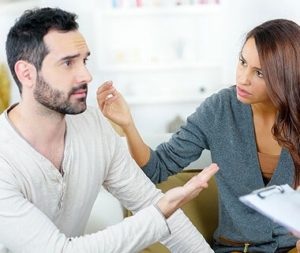 Anxietatea in relatia de cuplu: cum sa o intelegi si sa o gestionezi eficient
